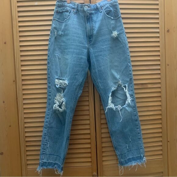Abercrombie & Fitch High Rise Mom Jean Size 32 - Picture 3 of 6